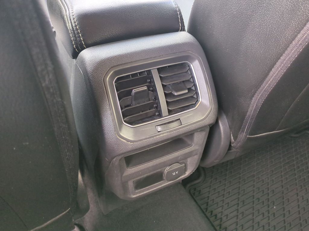 Thumbnail: 2018 Volkswagen Tiguan - 27