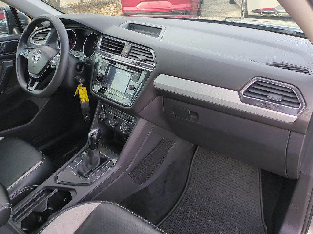 Thumbnail: 2018 Volkswagen Tiguan - 14