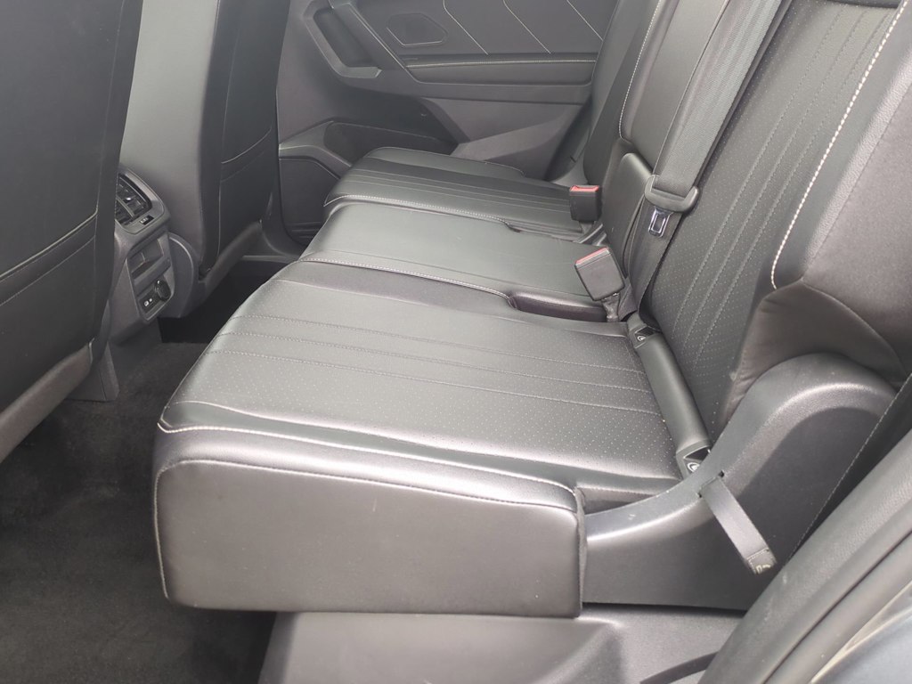 Thumbnail: 2024 Volkswagen Tiguan - 12