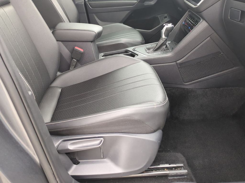 Thumbnail: 2024 Volkswagen Tiguan - 11