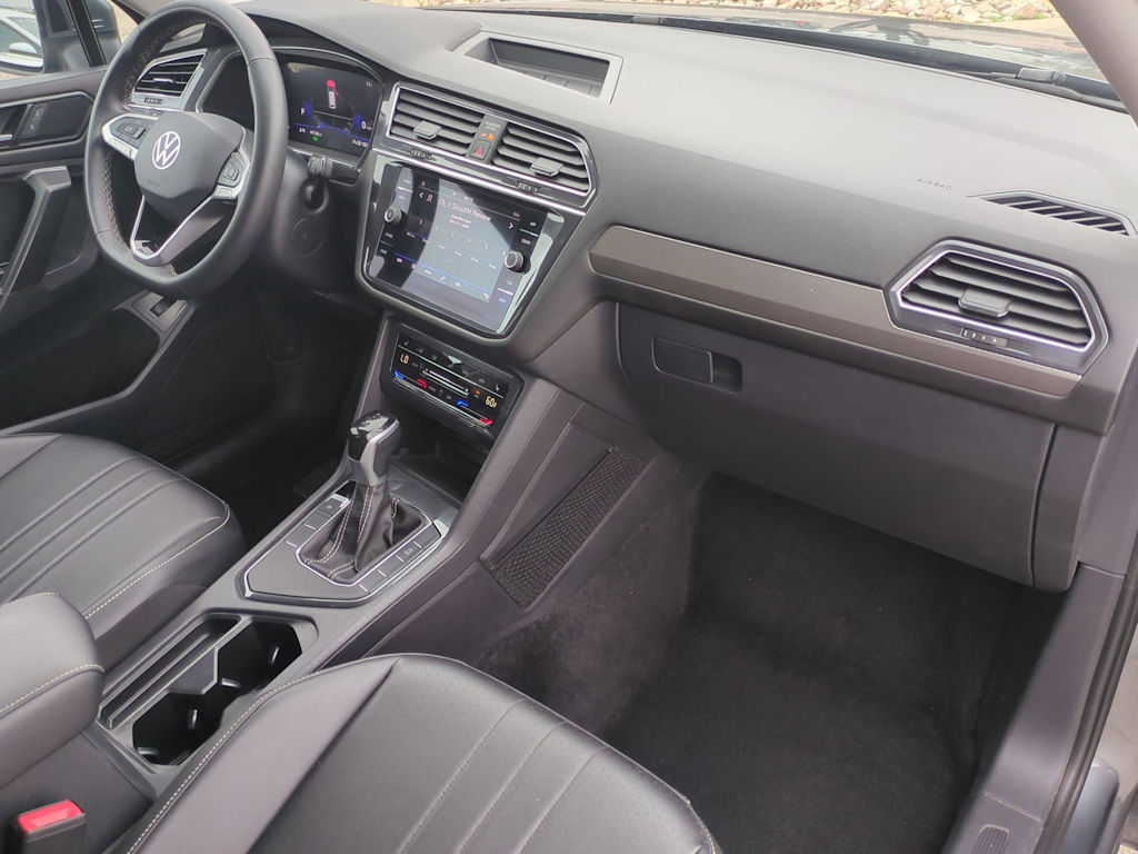 Thumbnail: 2024 Volkswagen Tiguan - 13