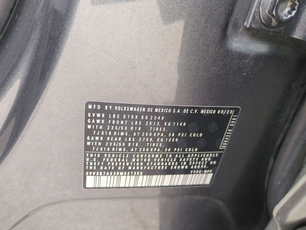 Thumbnail: 2024 Volkswagen Tiguan - 18