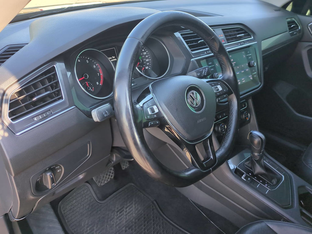 Thumbnail: 2018 Volkswagen Tiguan - 2
