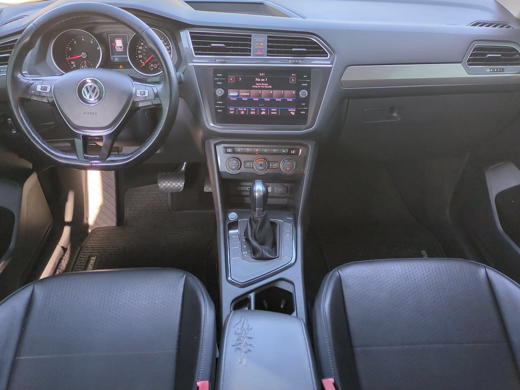 Thumbnail: 2018 Volkswagen Tiguan - 10