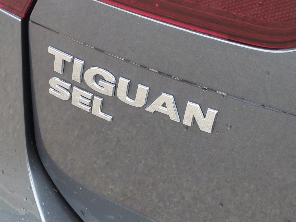 Thumbnail: 2019 Volkswagen Tiguan - 7