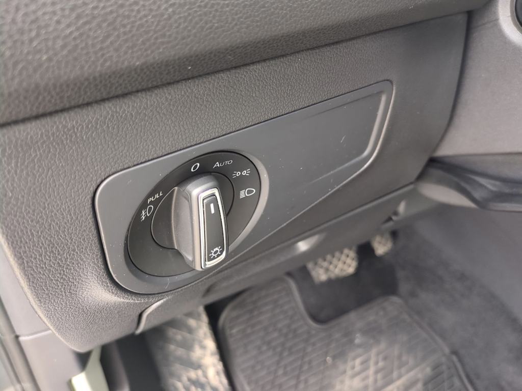 Thumbnail: 2019 Volkswagen Tiguan - 36