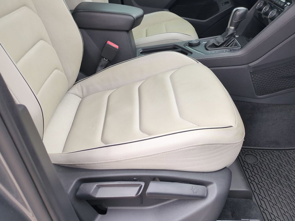 Thumbnail: 2019 Volkswagen Tiguan - 12