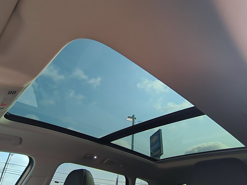Thumbnail: 2025 Volkswagen Taos - 25