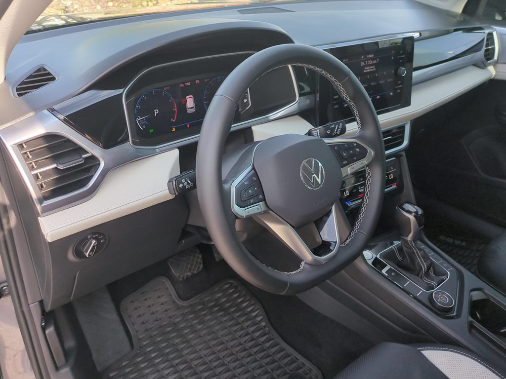 Thumbnail: 2025 Volkswagen Taos - 2