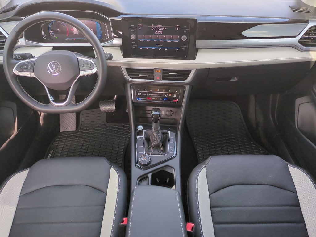 Thumbnail: 2025 Volkswagen Taos - 10