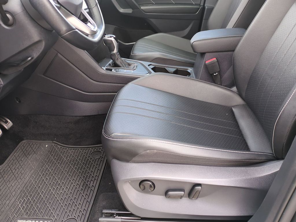 2023 Volkswagen Tiguan SE R-Line Black 11