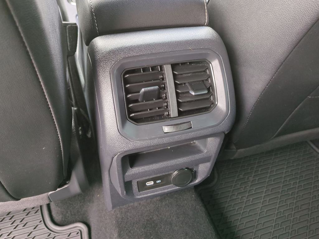 2023 Volkswagen Tiguan SE R-Line Black 29
