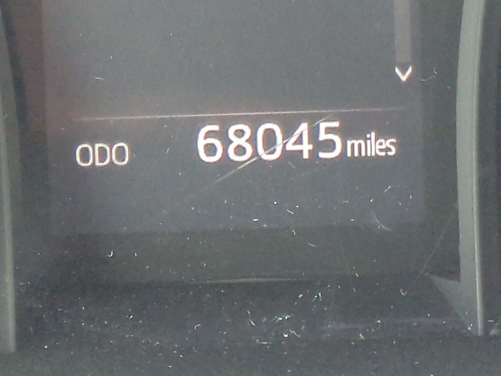 Thumbnail: 2022 Toyota Camry - 18