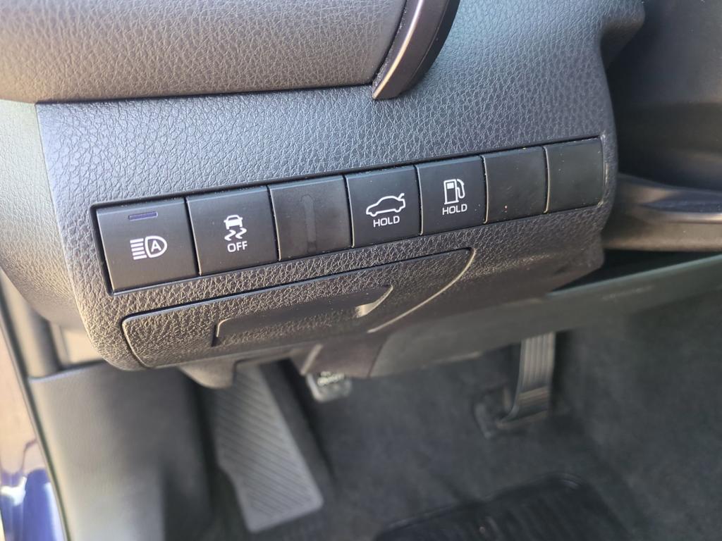 Thumbnail: 2022 Toyota Camry - 34