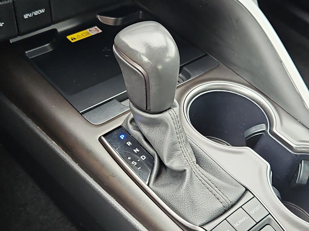 Thumbnail: 2024 Toyota Camry - 16