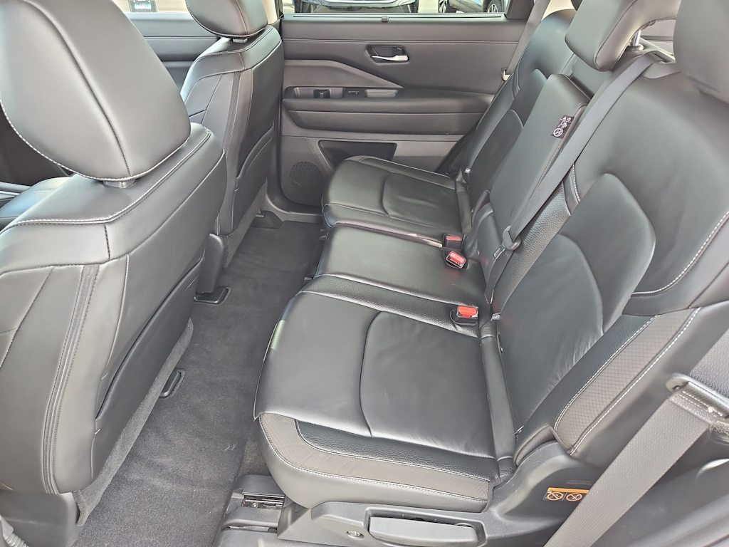 Thumbnail: 2025 Nissan Pathfinder - 13