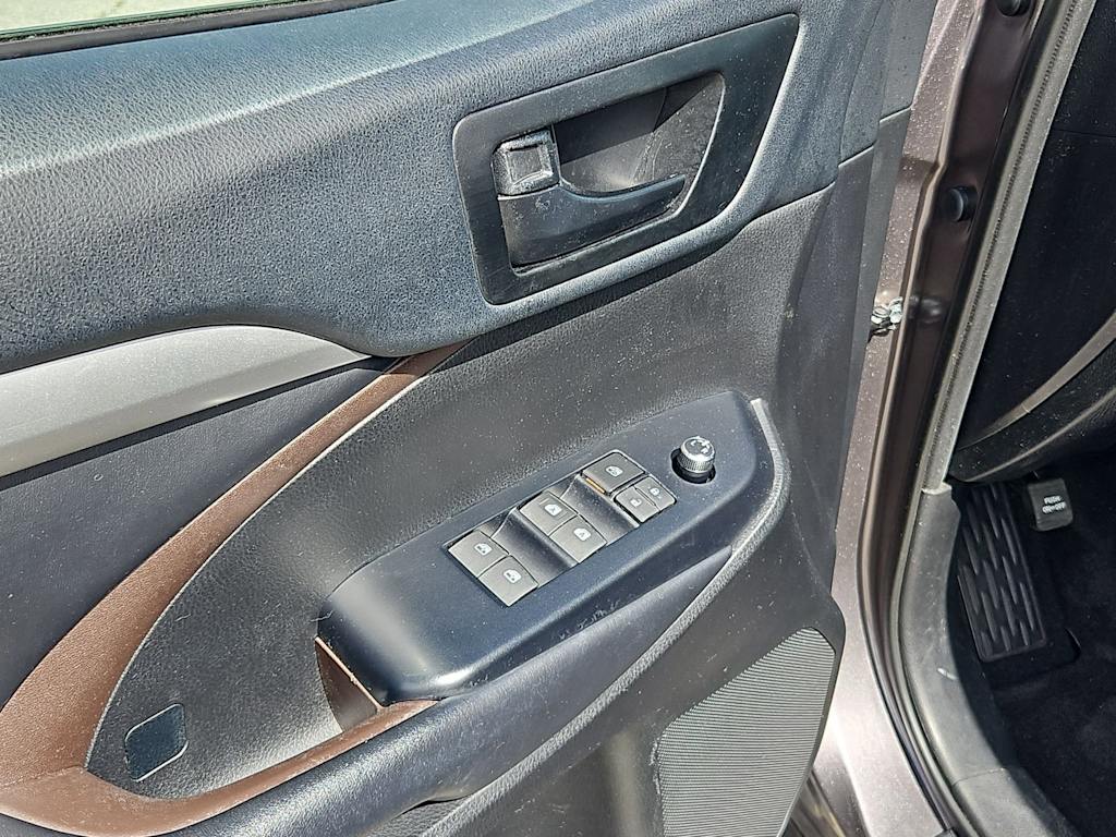 2019 Toyota Highlander Plus 29