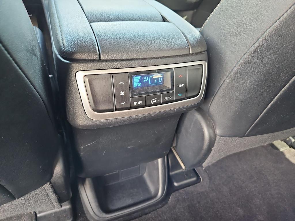 2019 Toyota Highlander Plus 27