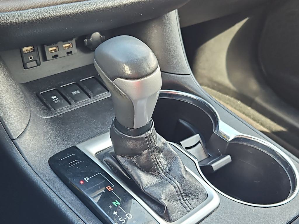 2019 Toyota Highlander Plus 16