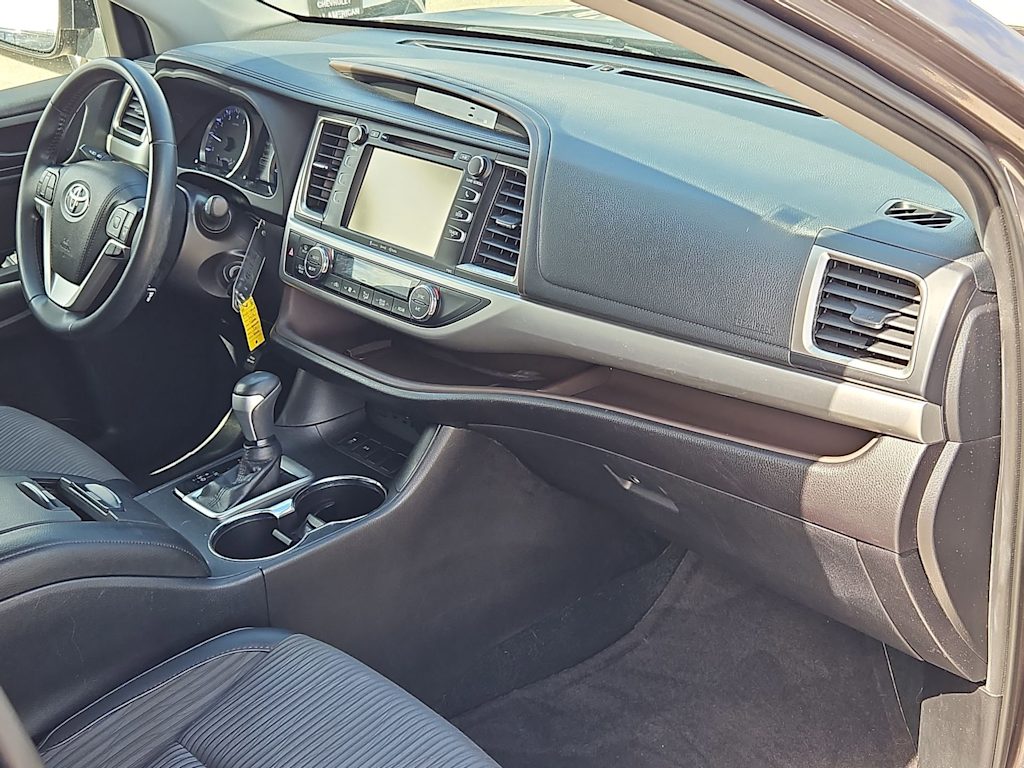 2019 Toyota Highlander Plus 14