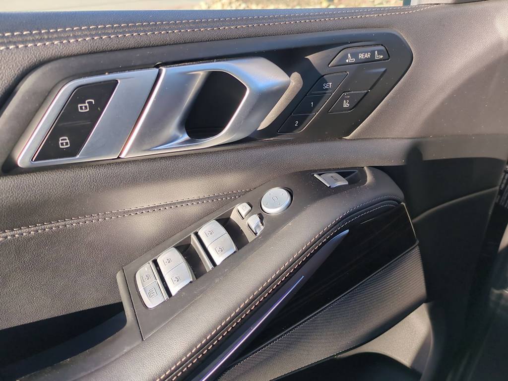 Thumbnail: 2025 BMW X7 - 31