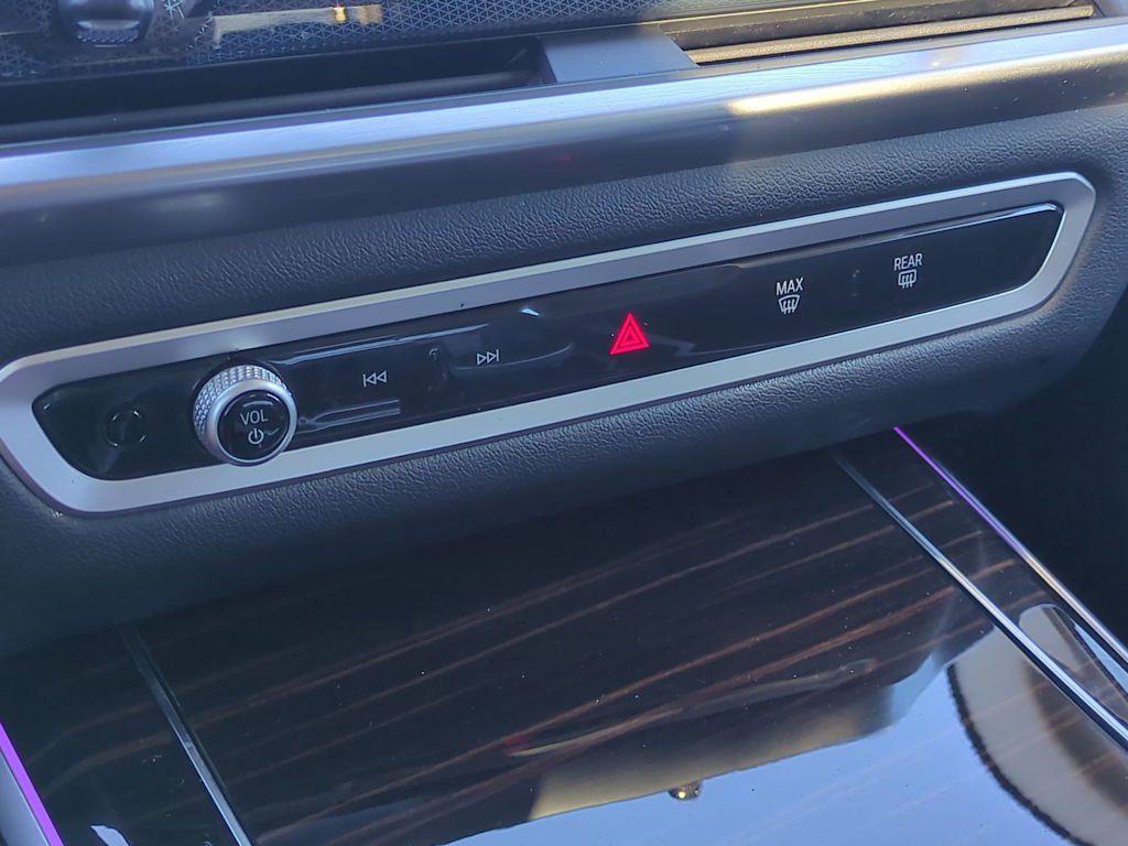 Thumbnail: 2025 BMW X7 - 26