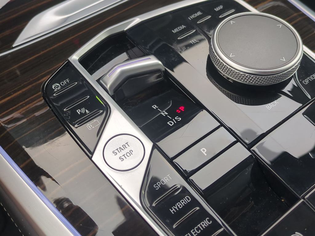 Thumbnail: 2025 BMW X5 - 12