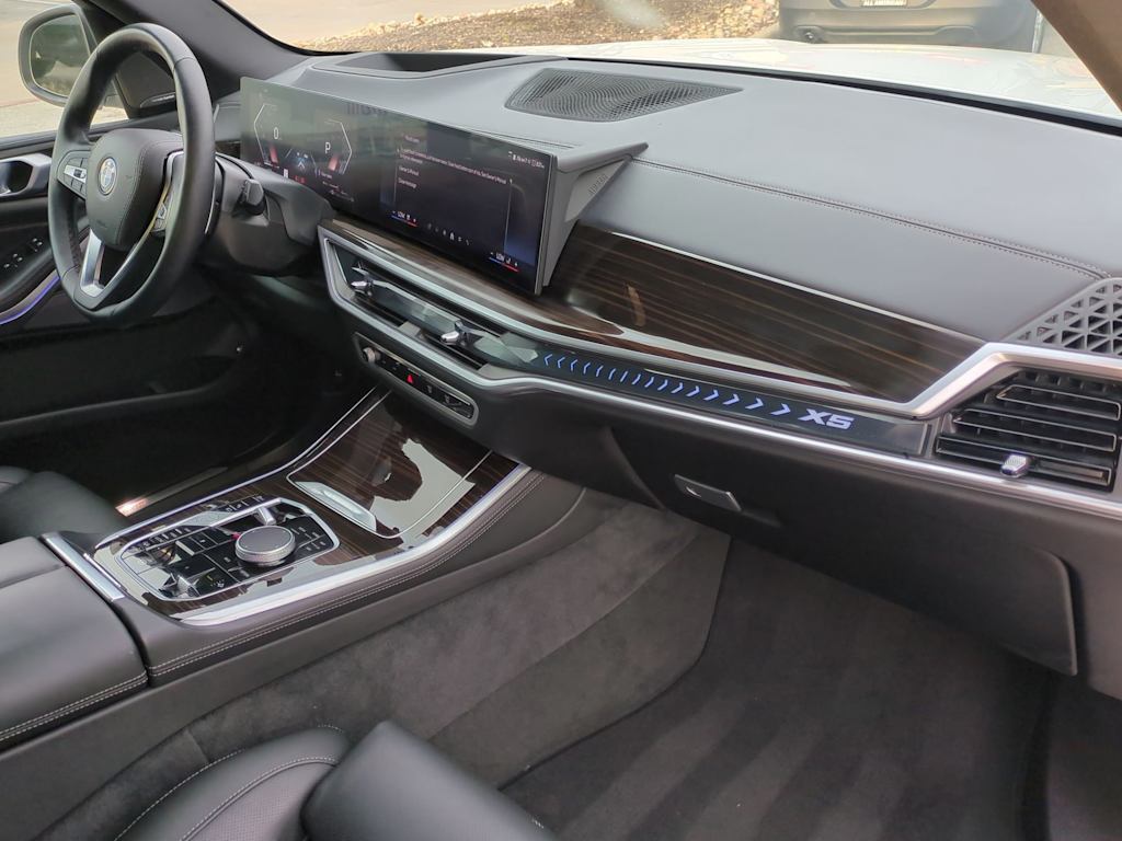 Thumbnail: 2025 BMW X5 - 34