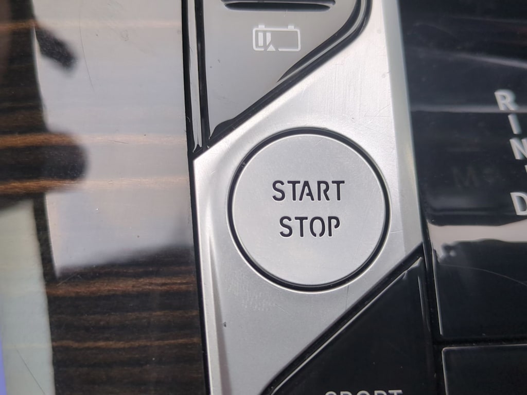 Thumbnail: 2025 BMW X5 - 25