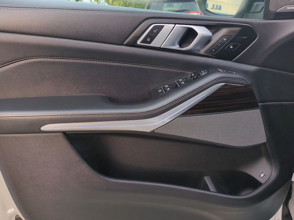 Thumbnail: 2025 BMW X5 - 29