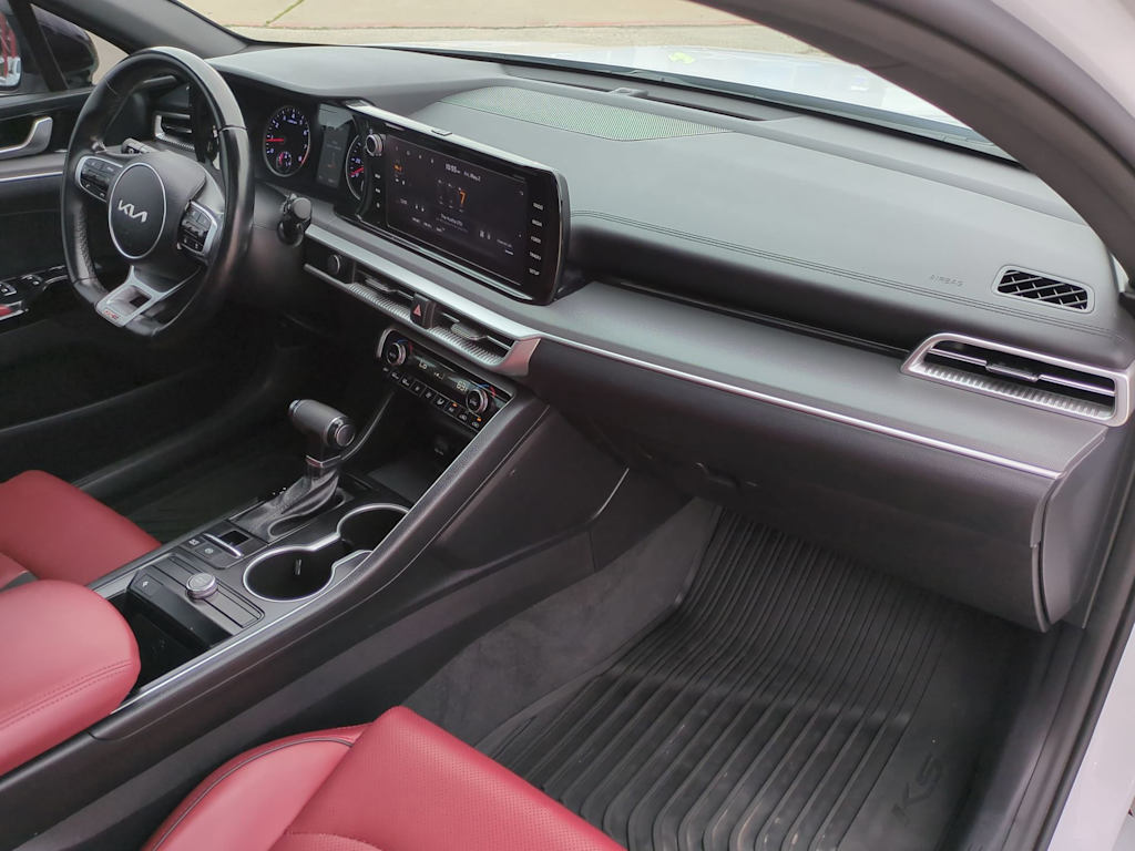2022 Kia K5 GT-Line 15