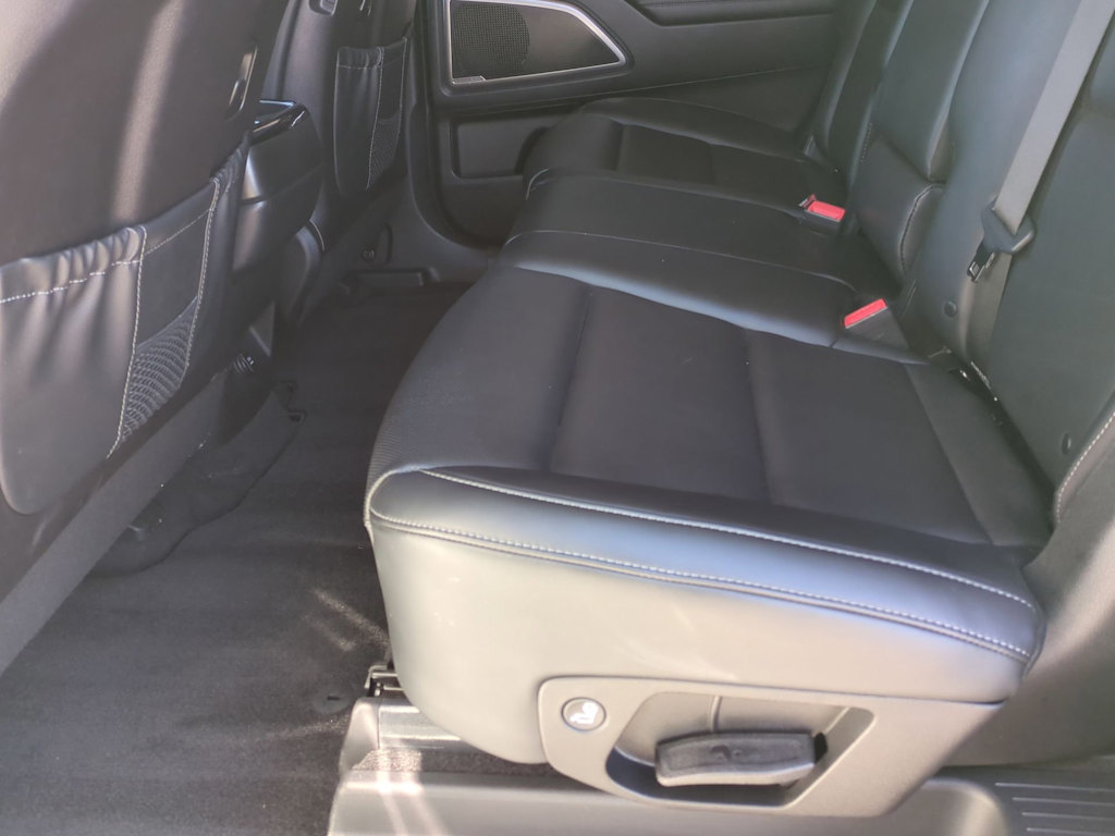 Thumbnail: 2025 Kia Telluride - 12