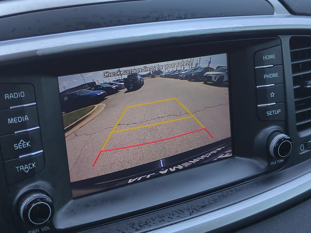 Thumbnail: 2019 Kia Sorento - 23