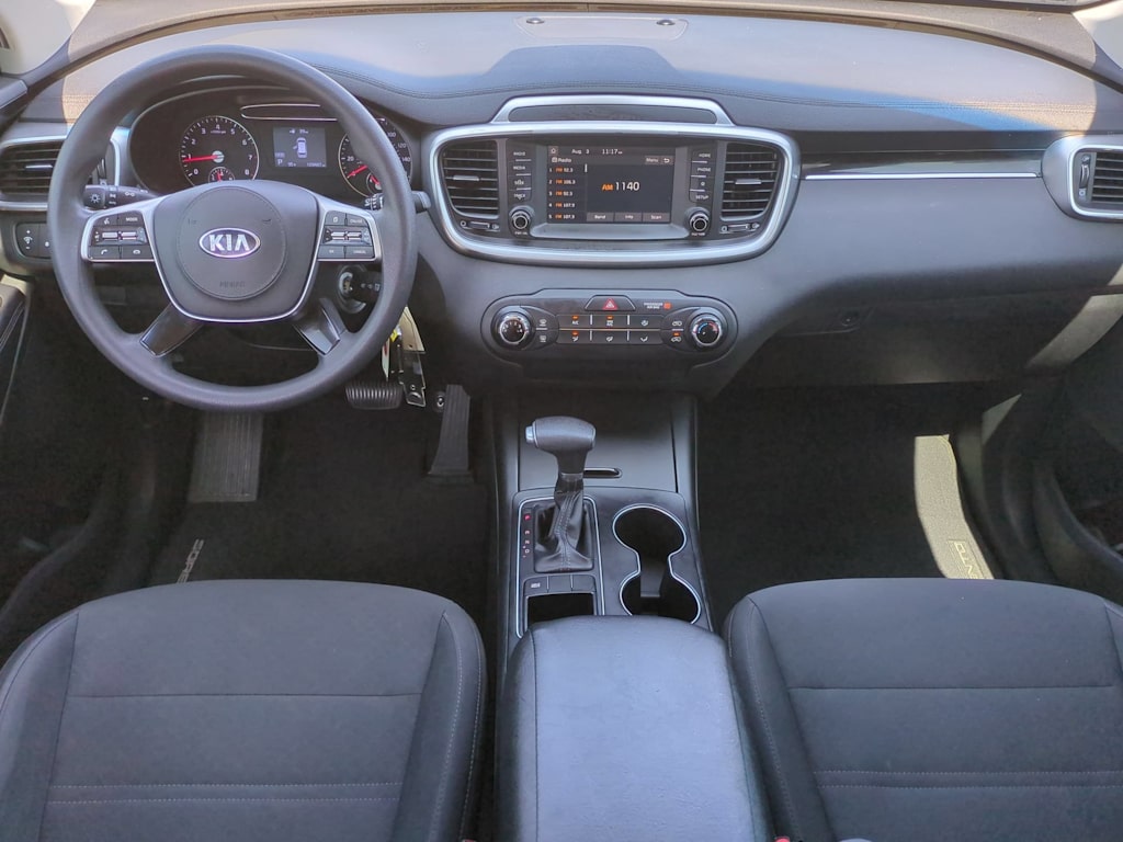Thumbnail: 2019 Kia Sorento - 10