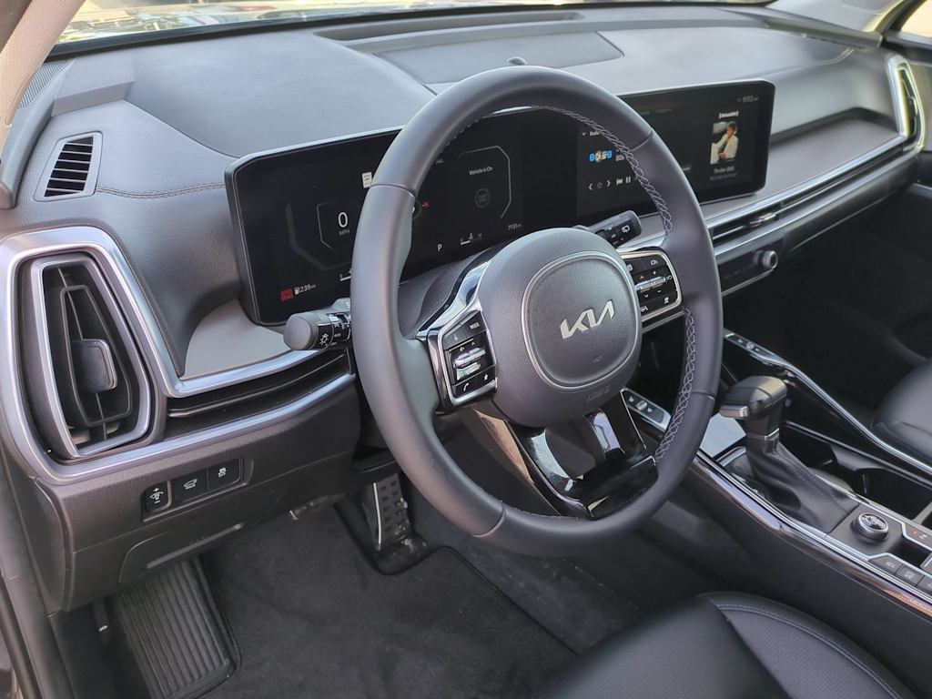 Thumbnail: 2025 Kia Sorento - 2