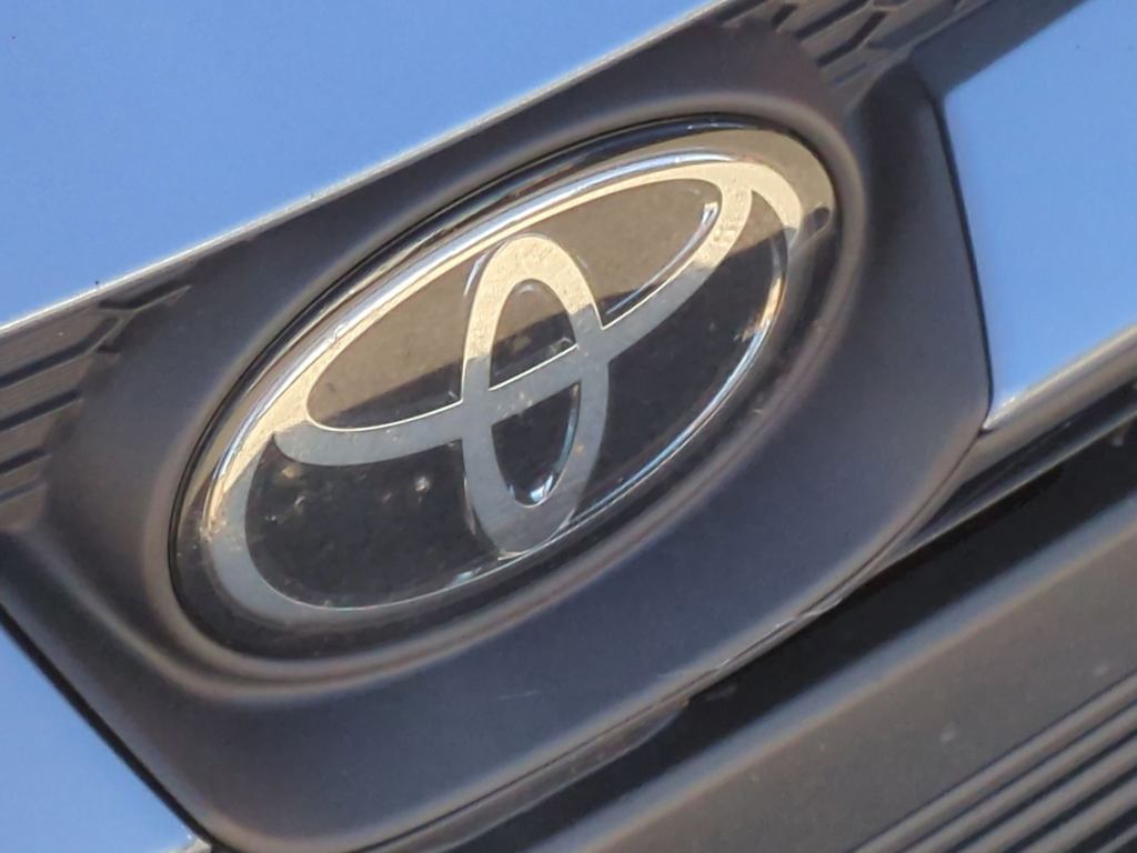 Thumbnail: 2024 Toyota Corolla - 32