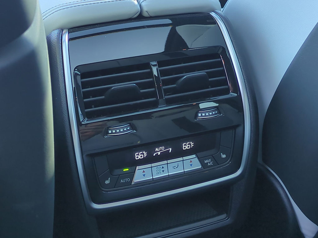 Thumbnail: 2026 BMW X5 - 29