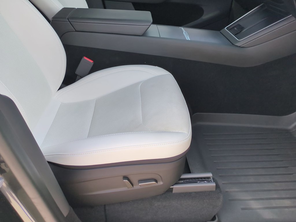 Thumbnail: 2026 Tesla Model Y - 29