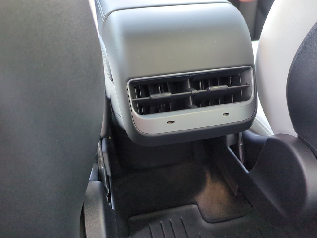 Thumbnail: 2023 Tesla Model Y - 26