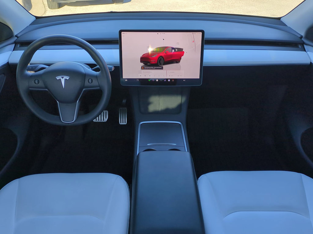 Thumbnail: 2023 Tesla Model Y - 8
