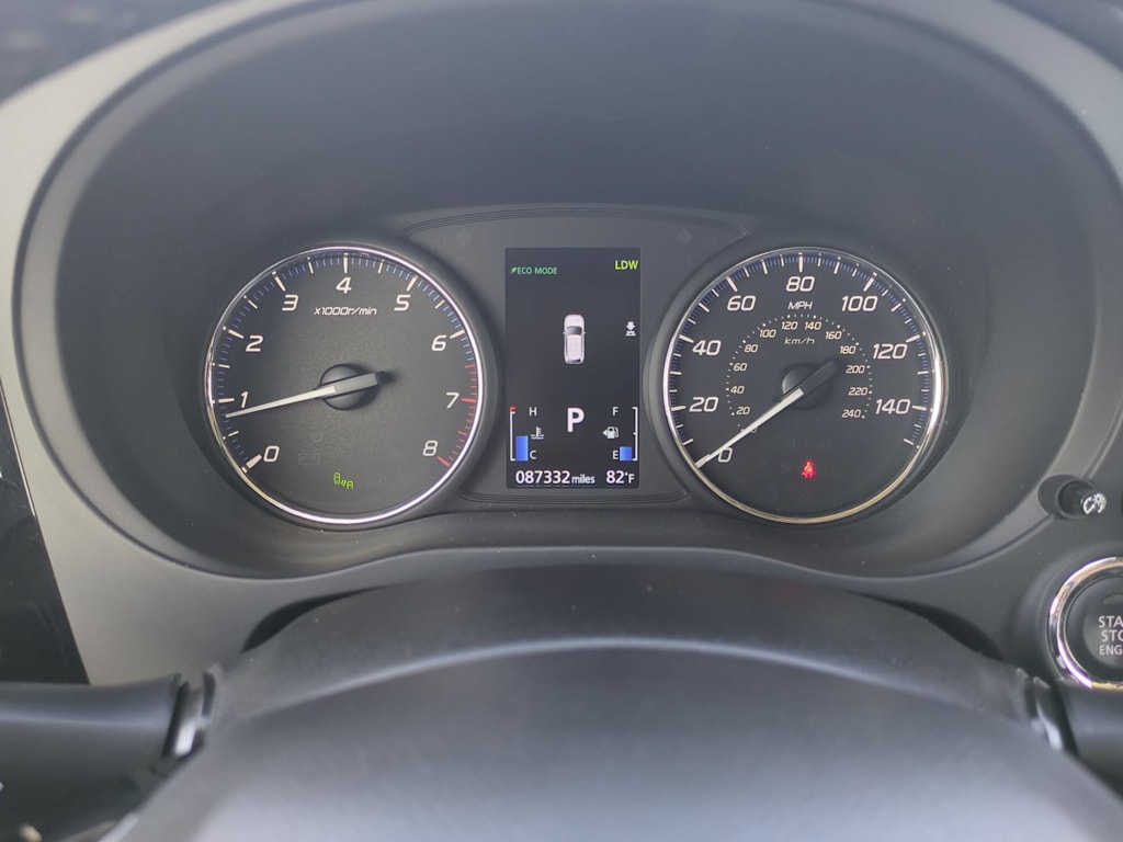 Thumbnail: 2020 Mitsubishi Outlander - 16