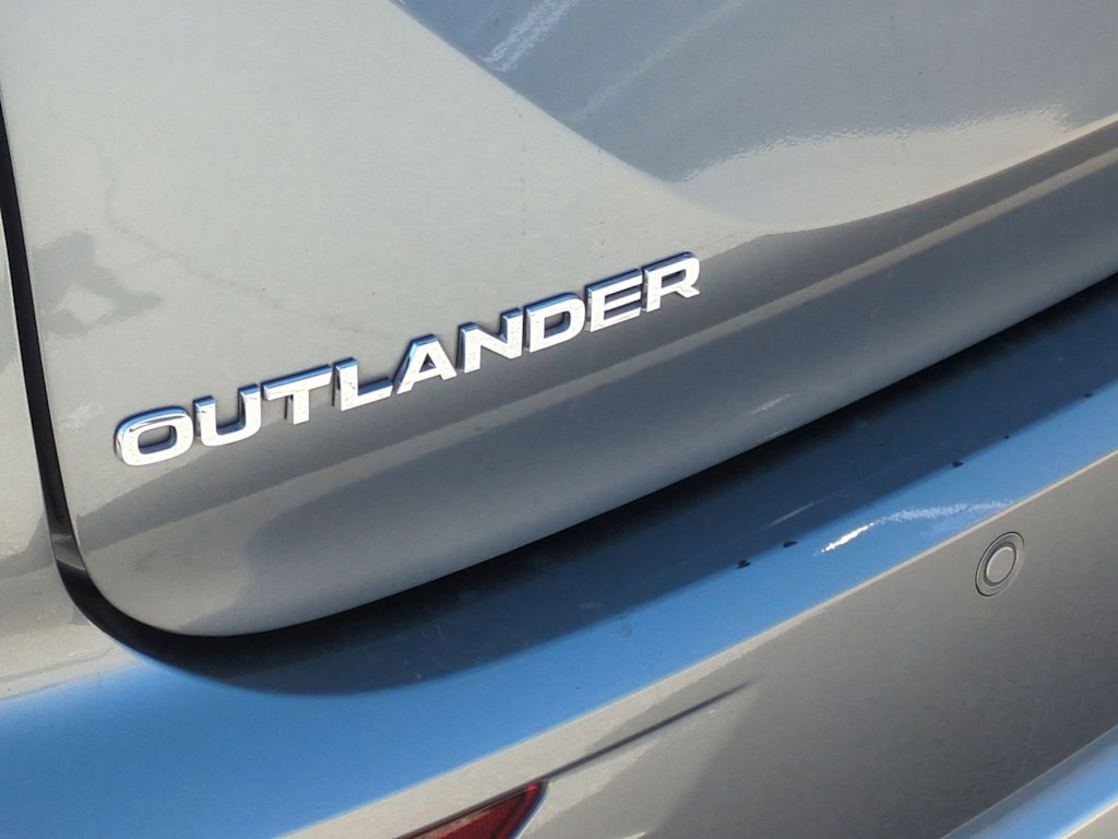 2024 Mitsubishi Outlander SEL 33