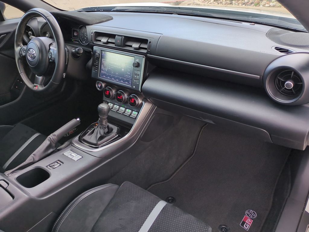 2022 Toyota GR86 Premium 13