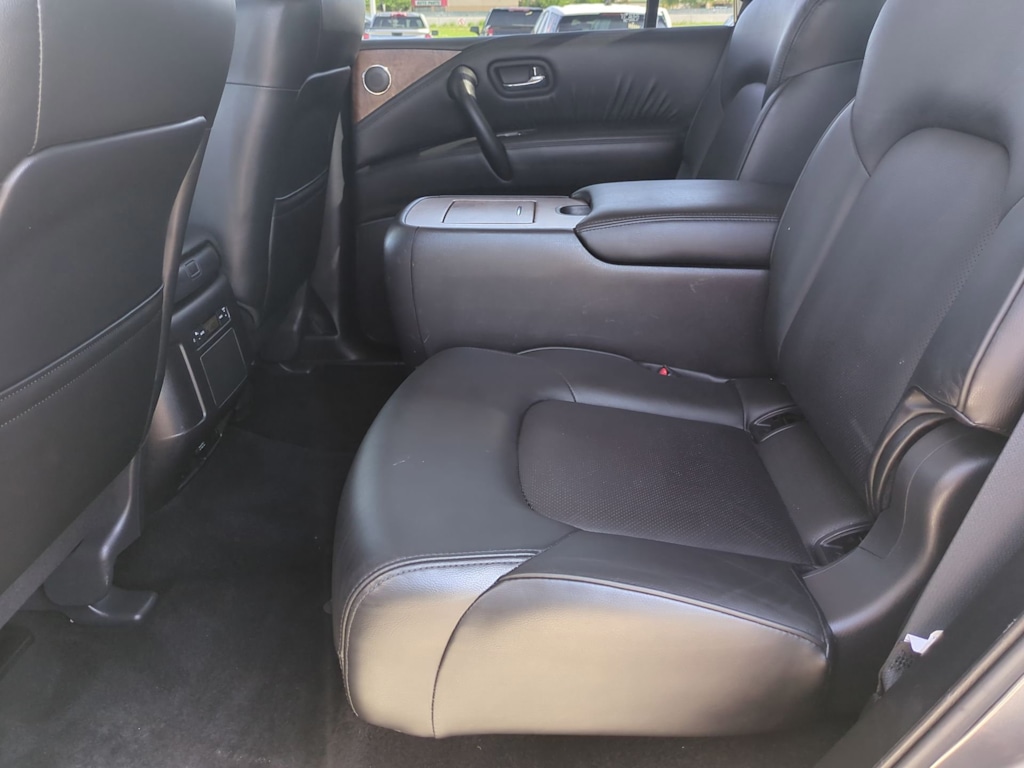 2023 Nissan Armada SL 11