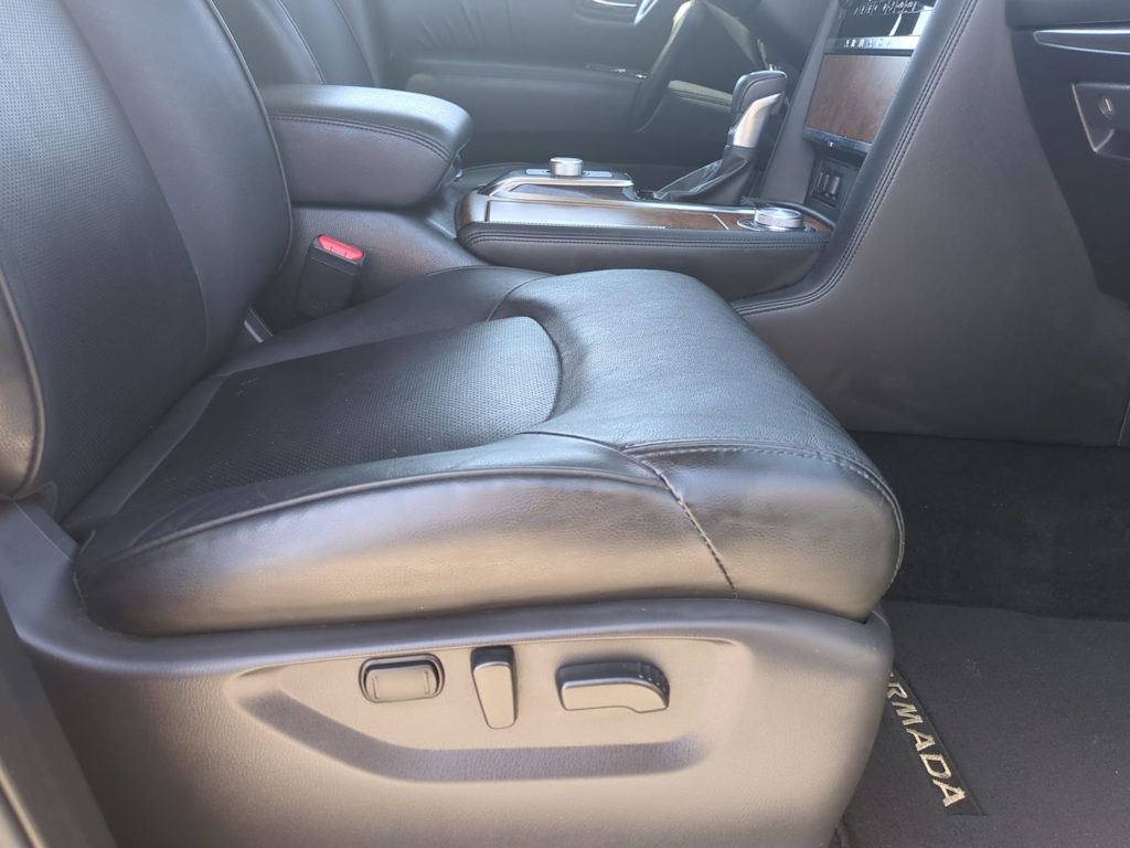 2023 Nissan Armada SL 33