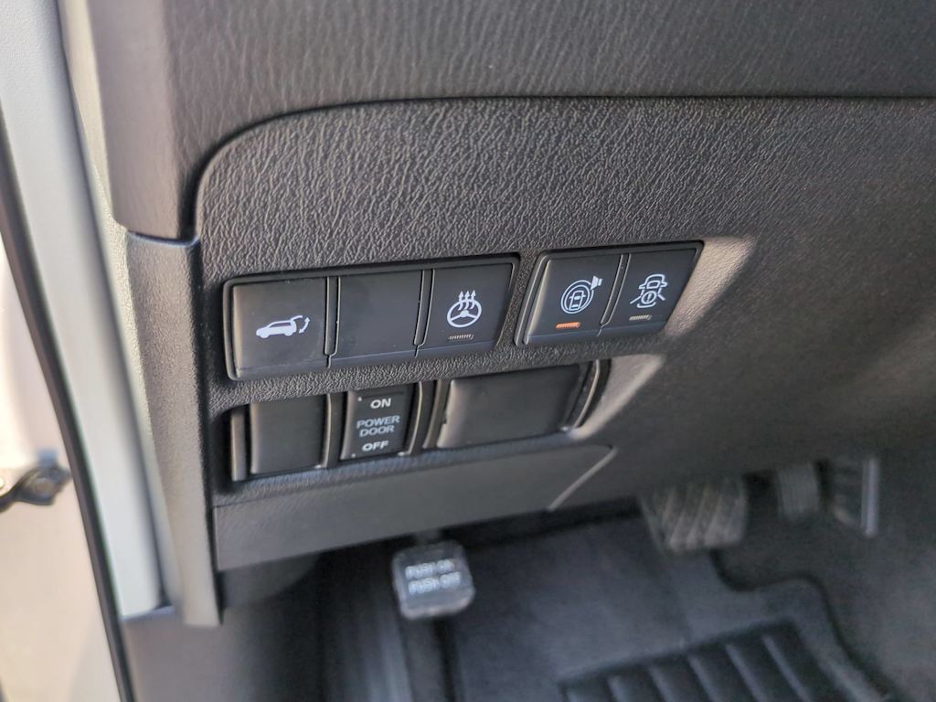 Thumbnail: 2020 Nissan Armada - 35
