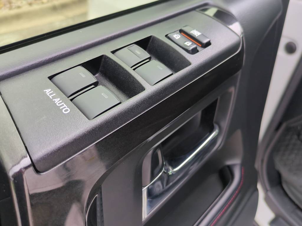 Thumbnail: 2020 Toyota 4Runner - 28