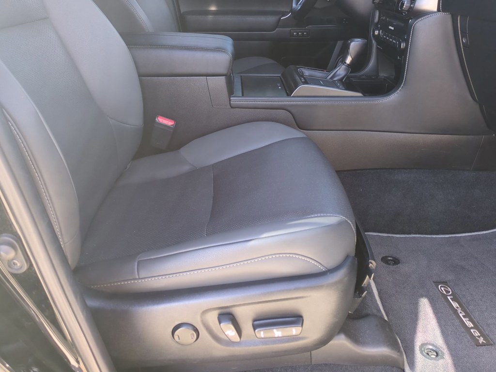 Thumbnail: 2022 Lexus GX - 12