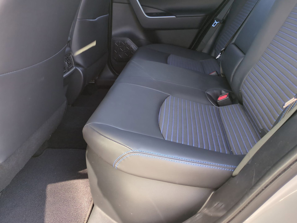 Thumbnail: 2020 Toyota RAV4 - 12