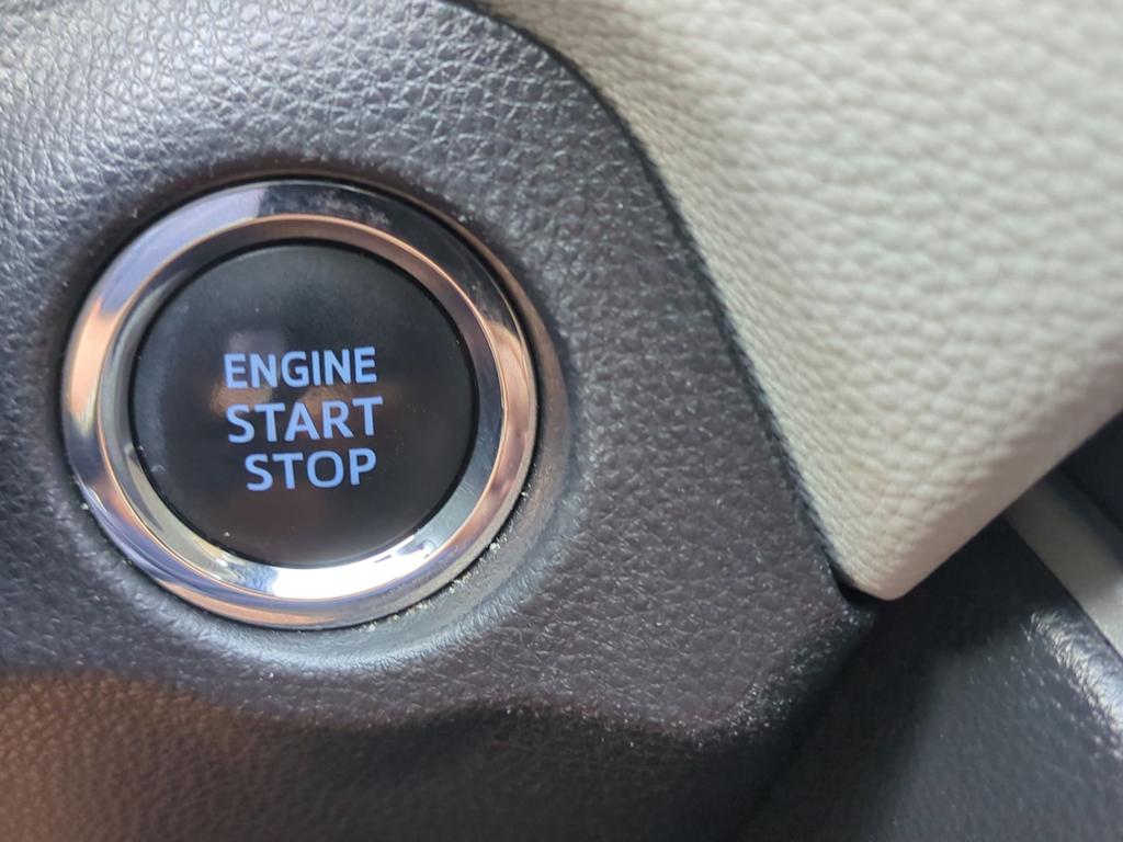 Thumbnail: 2021 Toyota RAV4 - 26